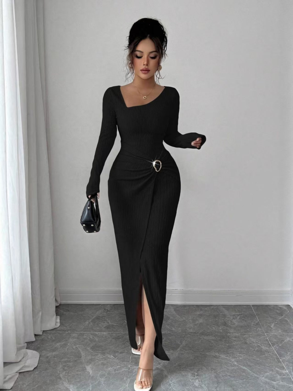 828470503-19