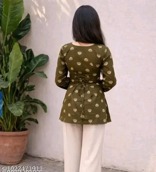 Women's Short Kurti || Trending Short Kurti || Girls Kurti